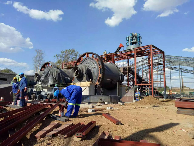 球磨機(jī)安裝現(xiàn)場 球磨機(jī)安裝現(xiàn)場