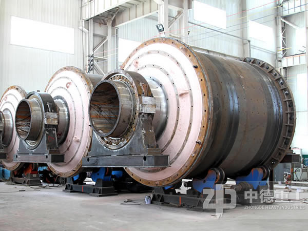 球磨機(jī)生產(chǎn)車間 球磨機(jī)生產(chǎn)車間