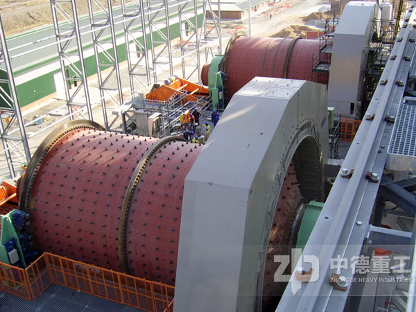 球磨機試行生產(chǎn)