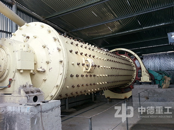 球磨機要及時清理機內(nèi)物料