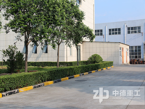 中德廠區(qū)一角 中德廠區(qū)一角