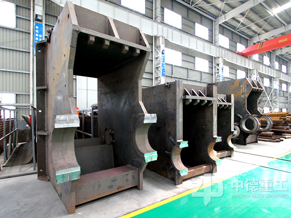 顎式破碎機(jī)零部件 顎式破碎機(jī)零部件