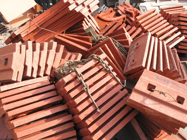 制作球磨機(jī)襯板的材質(zhì)很多 制作球磨機(jī)襯板的材質(zhì)很多