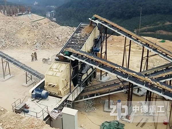 移動反擊式破碎機 移動反擊式破碎機