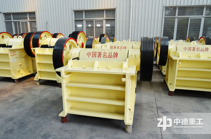 pex顎式破碎機設(shè)備展示 pex顎式破碎機設(shè)備展示