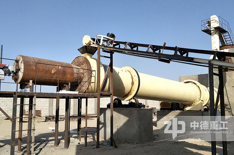 干式球磨機(jī)工作現(xiàn)場(chǎng)